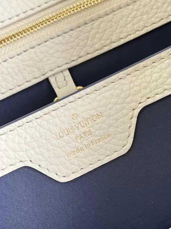 First bag ru LOUIS VUITTON CAPUCINES MM