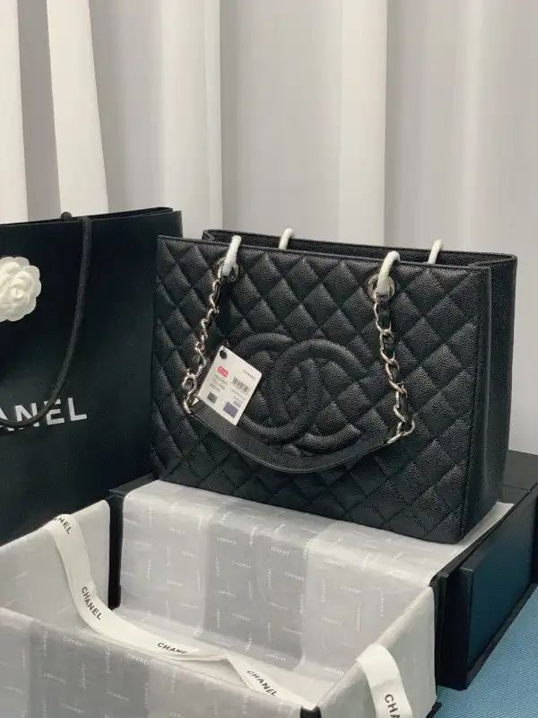 CHANEL TOTE BAG