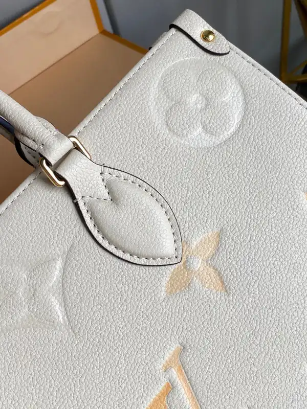 LOUIS VUITTON ONTHEGO MM