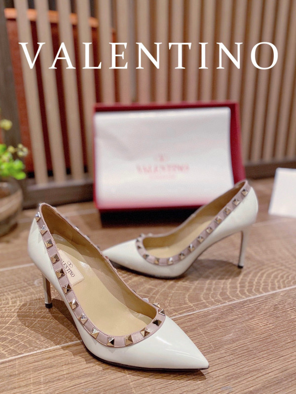 HOT SALE VALENTINO ROCKSTUD HIGH HEELS