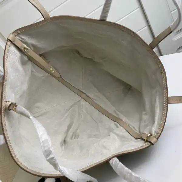 Frstbag ru BURBERRY Beach Tote