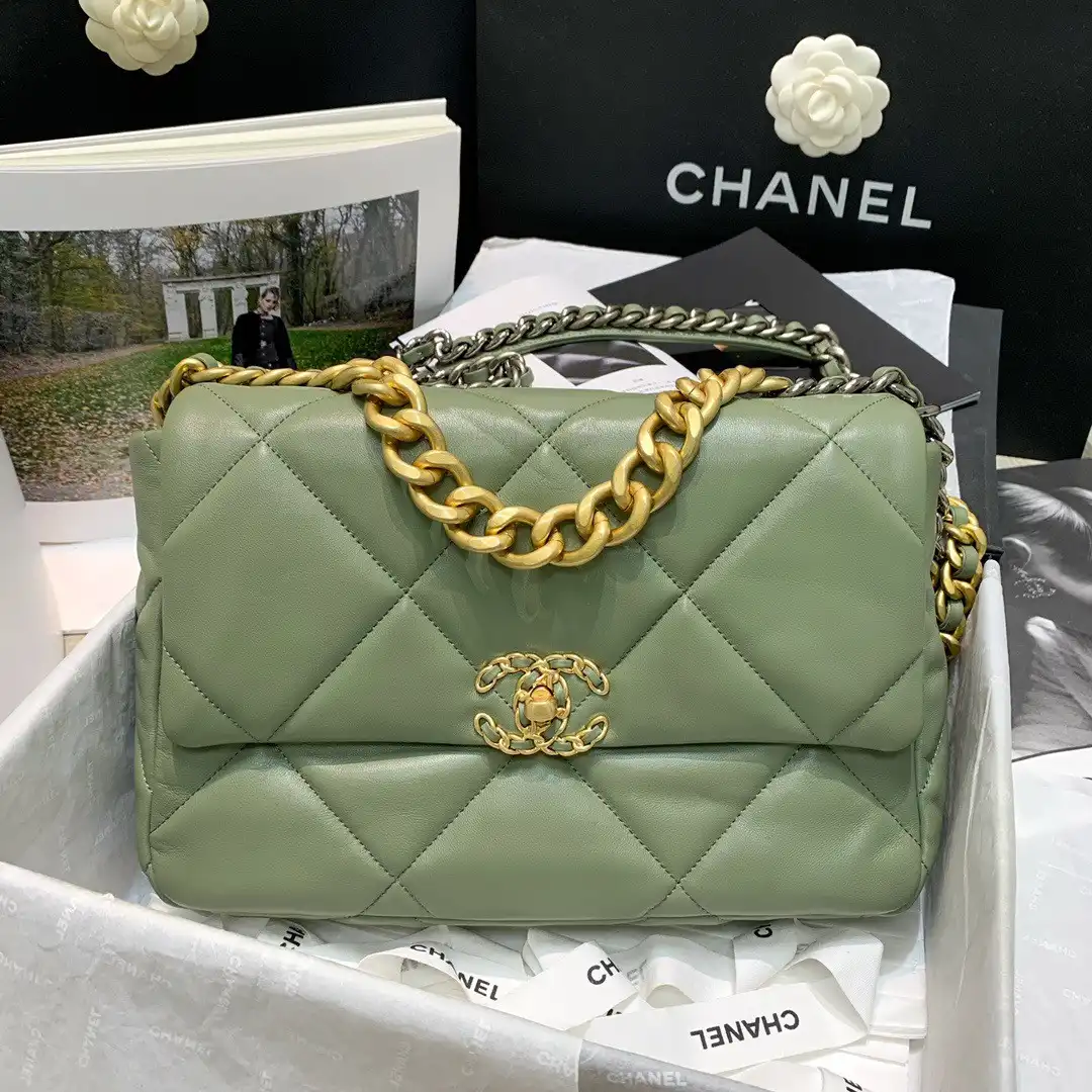 Frstbag ru CHANEL 19 FLAP BAG