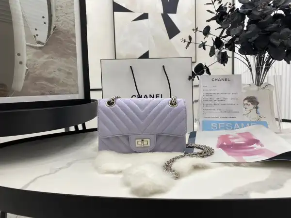 First Bag Ru CHANEL MINI 2.55 HANDBAG