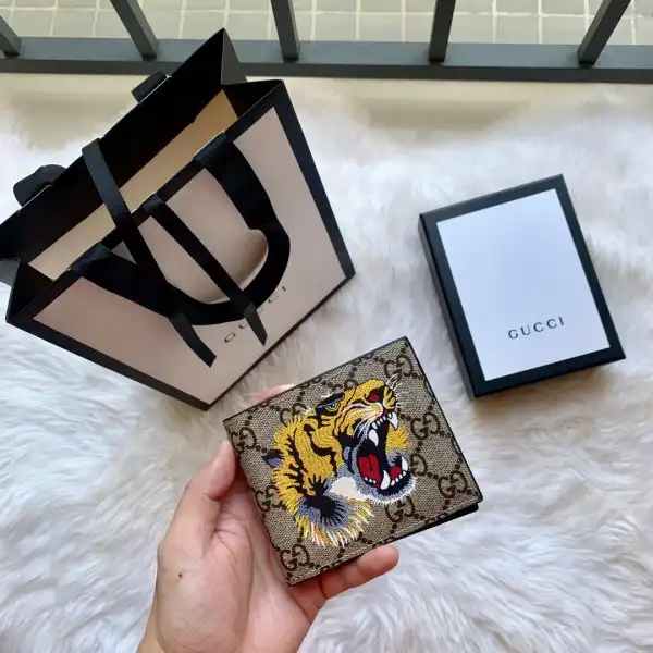 GUCCI WALLET