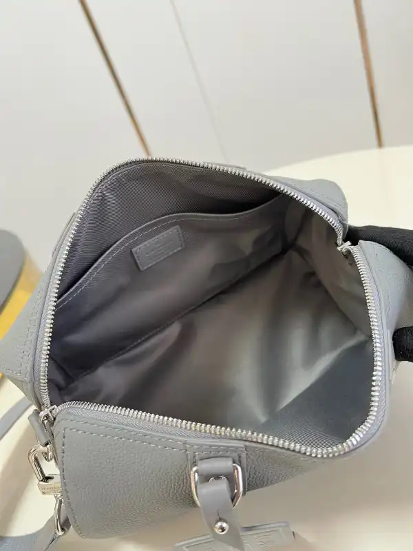 First bag ru Louis Vuitton CITY KEEPALL