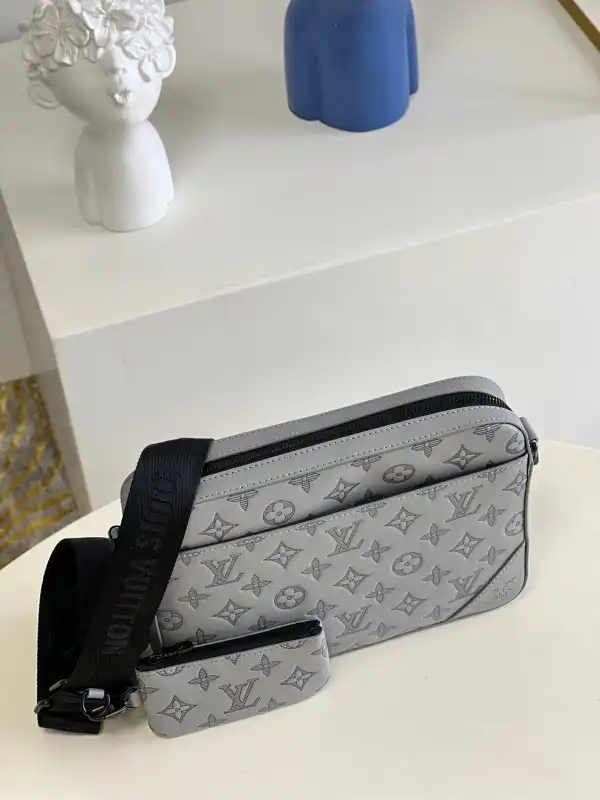 Frstbag ru LOUIS VUITTON DUO MESSENGER