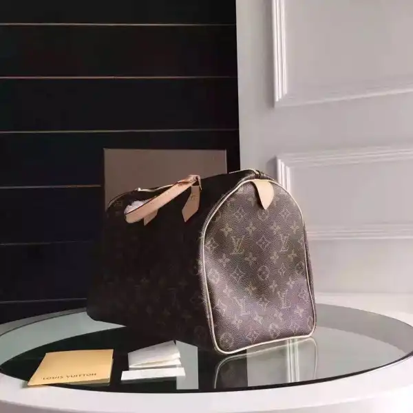 You get luxury for less. Shop now for the best deals on fake Louis bags. Louis Vuitton speedy 35