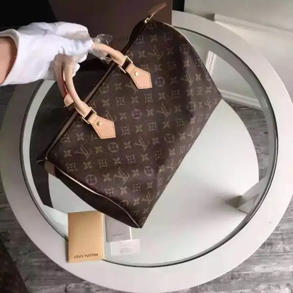 You get luxury for less. Shop now for the best deals on fake Louis bags. Louis Vuitton speedy 35