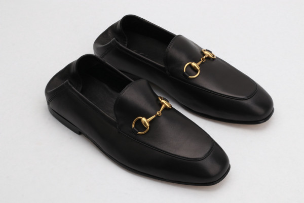 HOT SALE GUCCI Horsebit leather loafer