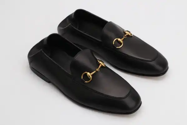 [FREE SHIPPING] GUCCI Horsebit leather loafer