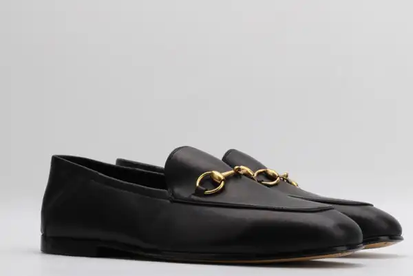 GUCCI Horsebit leather loafer