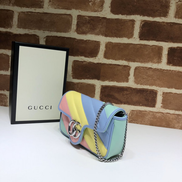 GUCCI GG Marmont super mini bag