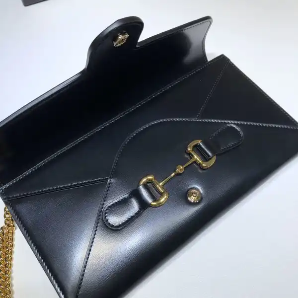 Yupoo bagsoffer GUCCI 955 Horsebit wallet with chain