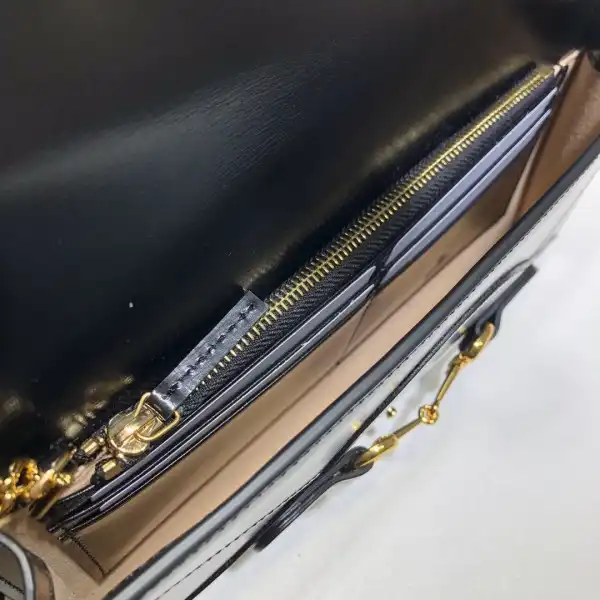 GUCCI 955 Horsebit wallet with chain