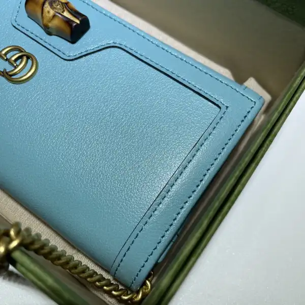 Gucci Diana chain wallet with bamboo