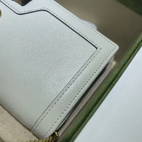 First Bag Ru Gucci Diana chain wallet with bamboo