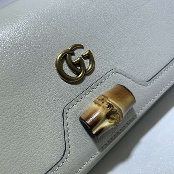 HOT SALE Gucci Diana chain wallet with bamboo