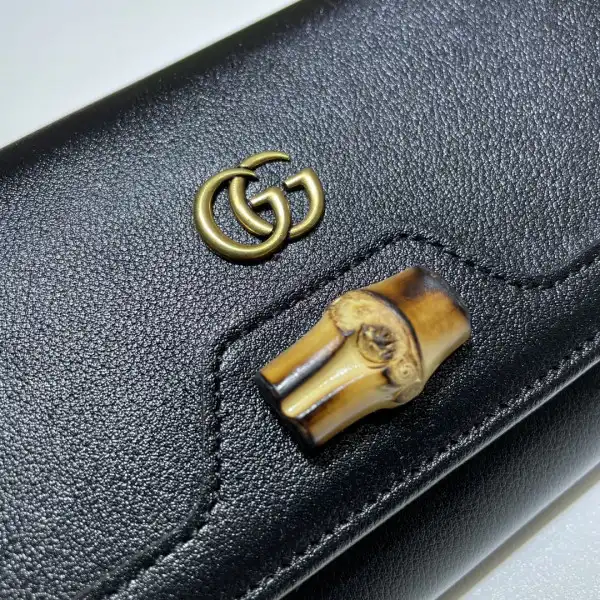 Yupoo bagsoffer Gucci Diana chain wallet with bamboo