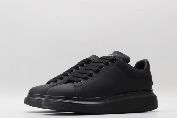 HOT SALE ALEXANDER MCQUEEN Oversized Sneaker