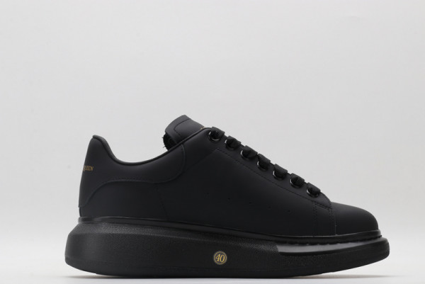 HOT SALE ALEXANDER MCQUEEN Oversized Sneaker