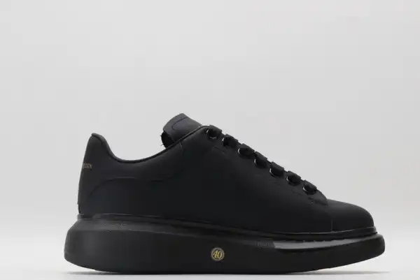 ALEXANDER MCQUEEN Oversized Sneaker