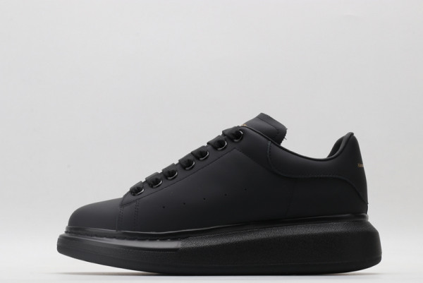 HOT SALE ALEXANDER MCQUEEN Oversized Sneaker