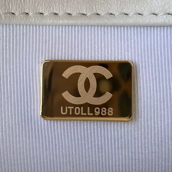 CHANEL MINI FLAP BAG