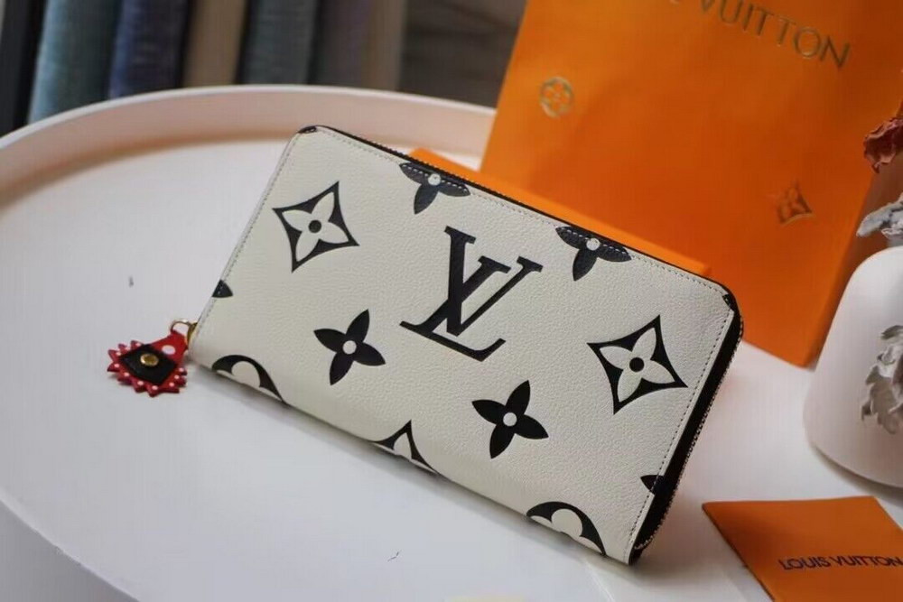 HOT SALE Louis Vuitton ZIPPY WALLET