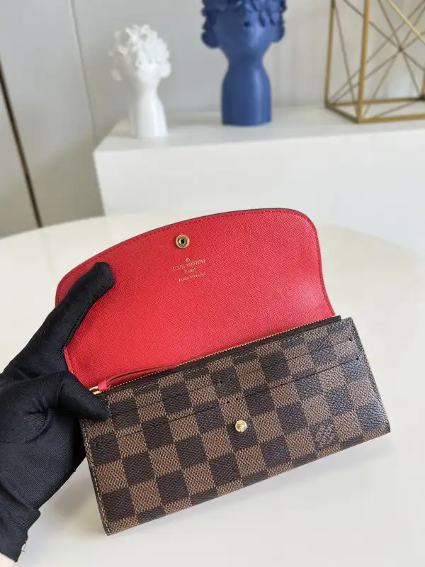 How to buy Cheap LOUIS VUITTON EMILIE wallet