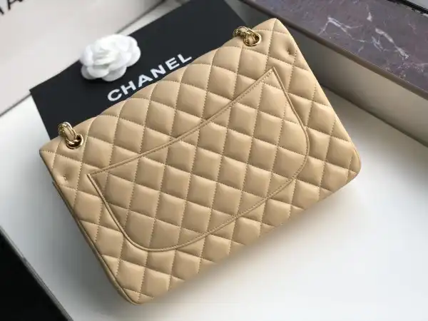 First bag ru CHANEL FLAP BAG 30CM