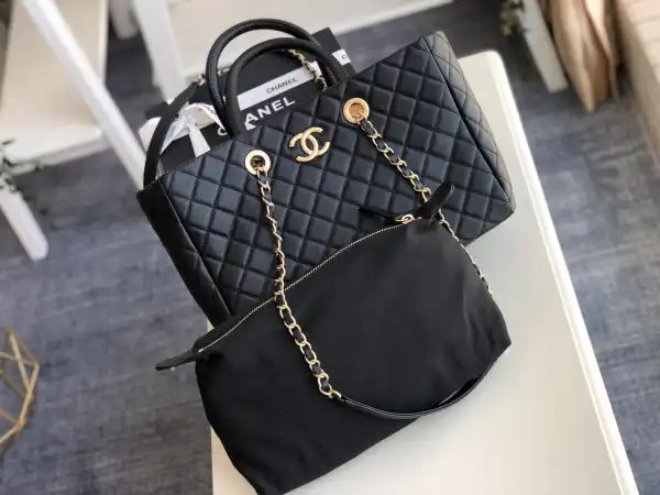 CHANEL TOTE BAG