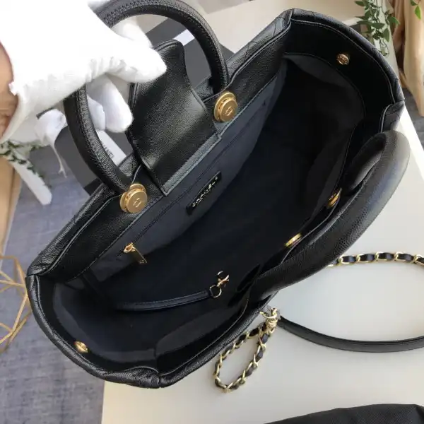 CHANEL TOTE BAG