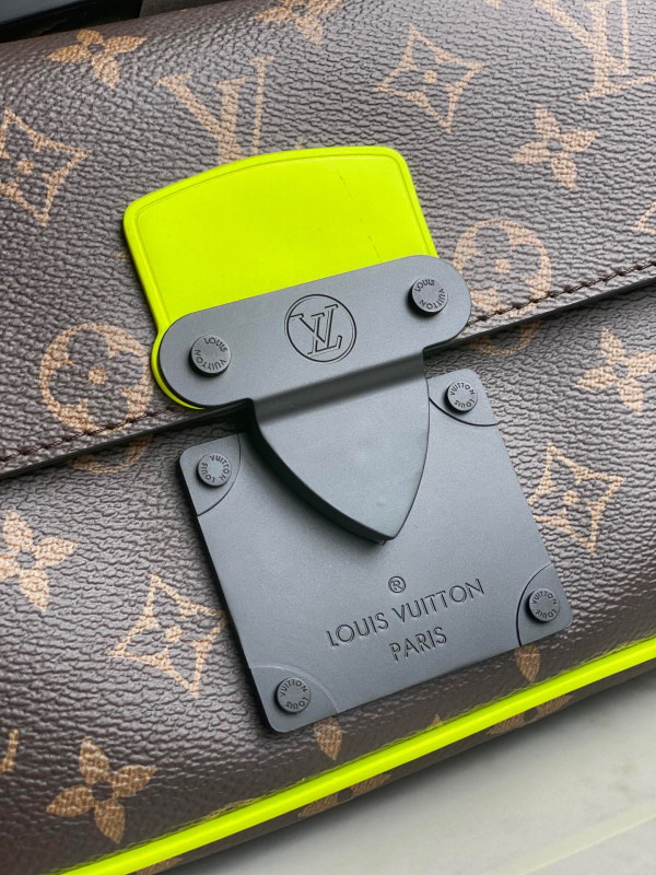 [FREE SHIPPING] LOUIS VUITTON S LOCK SLING BAG