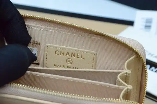 CHANEL 19 ZIPPED COIN PURSE