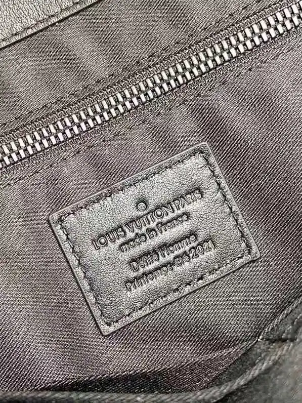 LOUIS VUITTON SAC PLAT