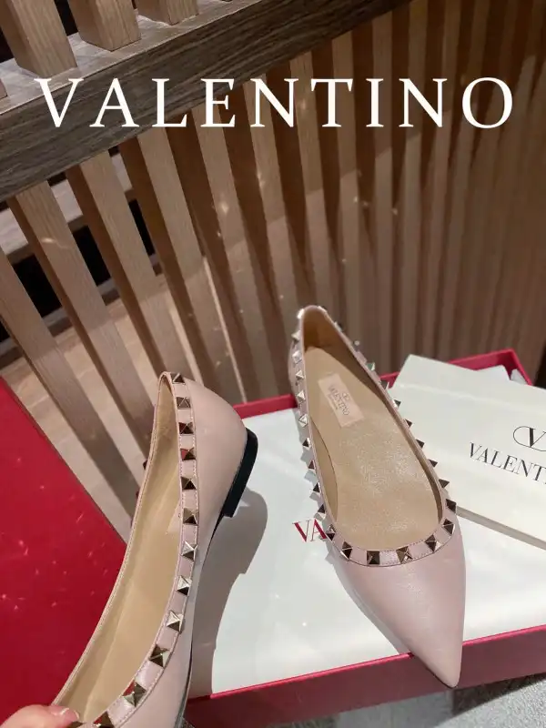 Frstbag ru VALENTINO ROCKSTUD FLAT