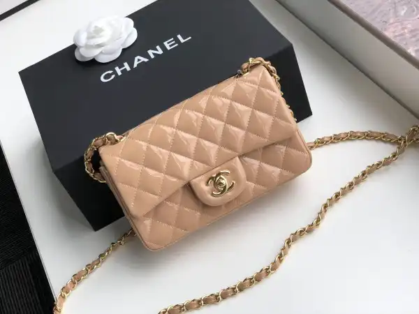 CHANEL FLAP BAG 20CM