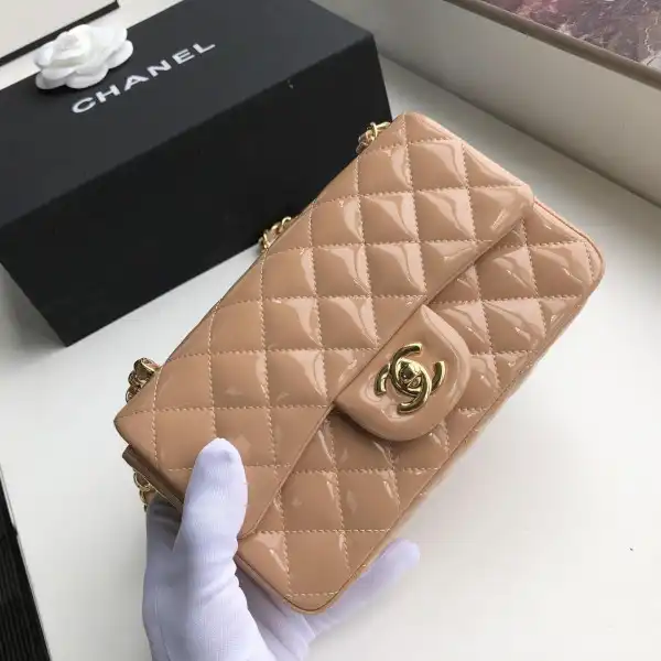 CHANEL FLAP BAG 20CM