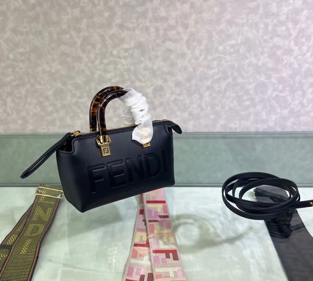 First Bag Ru FENDI By The Way Mini-12-9-20.5cm