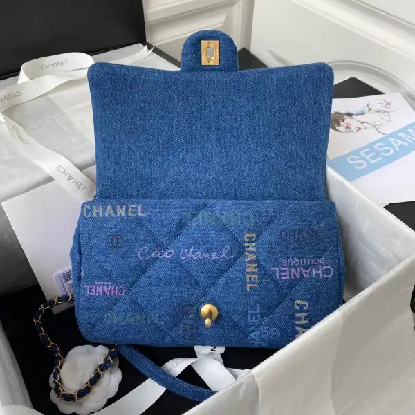 CHANEL SMALL FLAP BAG