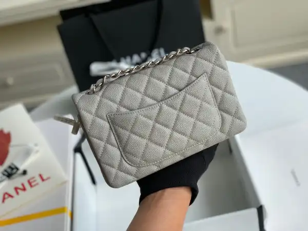 CHANEL FLAP BAG 20CM