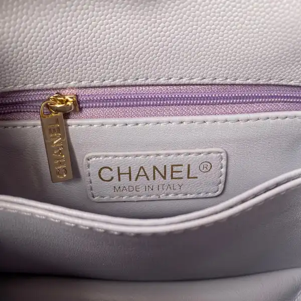 First bag ru CHANEL HANDLE BAG