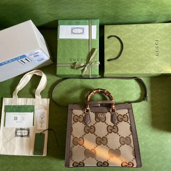 GUCCI Diana medium tote bag with jumbo GG