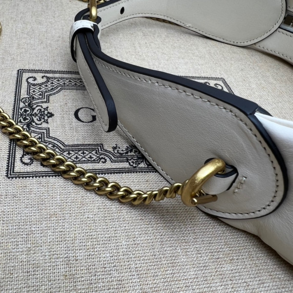 GUCCI GG Marmont half-moon-shaped mini bag