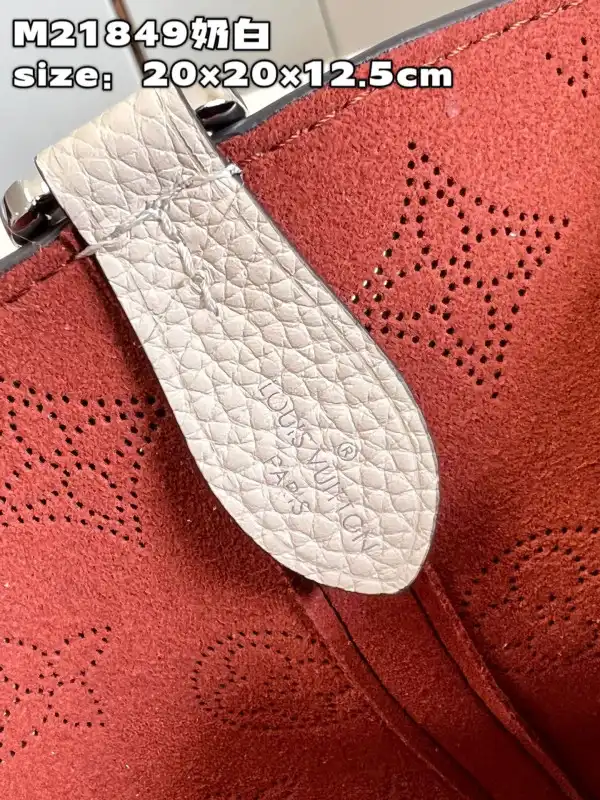 Cheap LOUIS VUITTON BLOSSOM PM