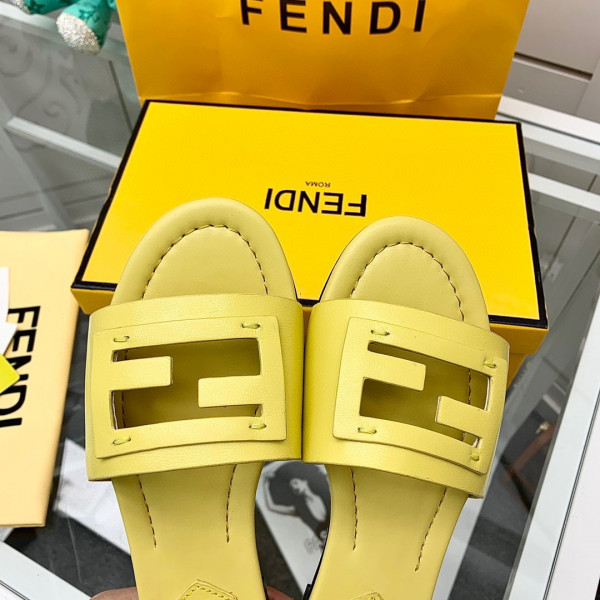 HOT SALE Fendi Signature