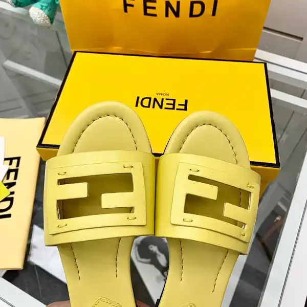 Bagsoffer yupoo Fendi Signature