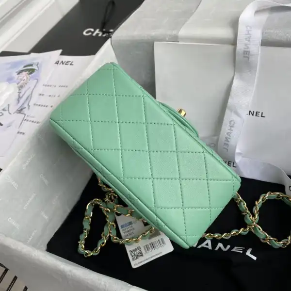 CHANEL FLAP BAG 17CM