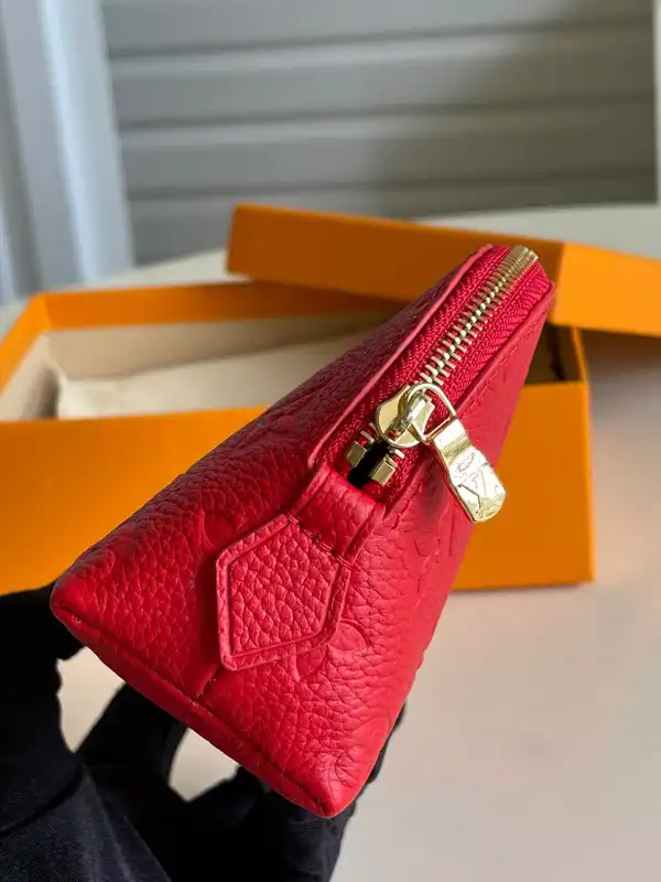 First bag ru LOUIS VUITTON COSMETIC POUCH