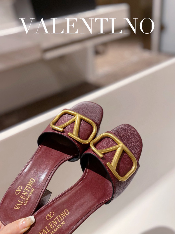 HOT SALE VALENTINO VLOGO SIGNATURE SLIDE SANDAL